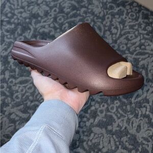 Yeezy YS-01 “Fudge” Slides size 11